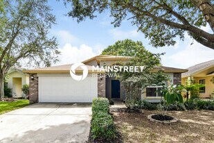 516 Beth Ann St in Valrico, FL - Building Photo