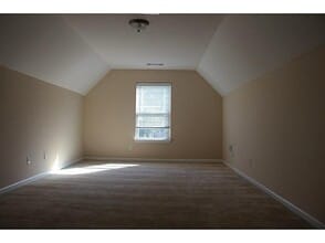 372 Castle Top Ln in Lawrenceville, GA - Foto de edificio - Building Photo