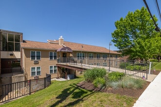 Independence Manor in Braintree, MA - Building Photo - Building Photo