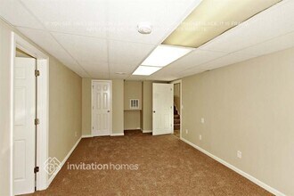 5851 Brookside Dr SE in Mableton, GA - Foto de edificio - Building Photo