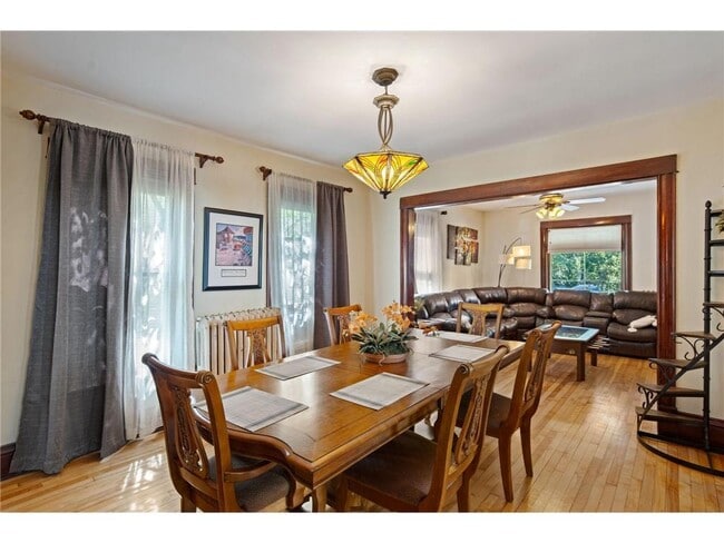 2713 Garfield Ave in Minneapolis, MN - Building Photo - Building Photo