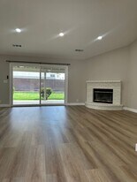 472 Villa Woods Dr in Turlock, CA - Building Photo