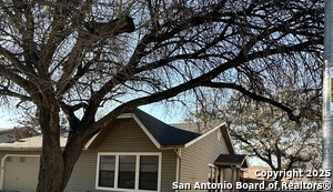 5718 Jones Falls Dr in San Antonio, TX - Building Photo