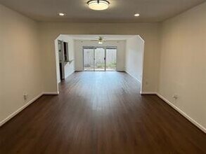 12925 Trail Hollow Dr in Houston, TX - Building Photo - Building Photo