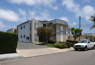 Hemlock Villas in Imperial Beach, CA - Building Photo - Building Photo