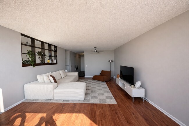 5320 N Sheridan Rd in Chicago, IL - Building Photo - Building Photo