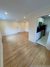 72 St Paul St in Cambridge, MA - Foto de edificio - Building Photo