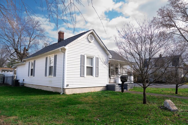 501 Bowman Ave in Salem, VA - Building Photo - Building Photo