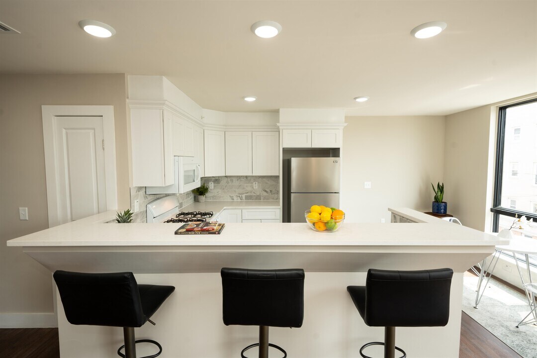 242 Beacon Ave-Unit -201 in Jersey City, NJ - Building Photo