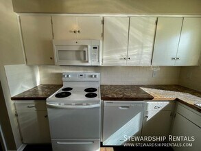 1857 W 12th Ave in Eugene, OR - Building Photo - Building Photo