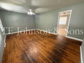 524 Alspaugh Dr in Winston-Salem, NC - Building Photo - Building Photo