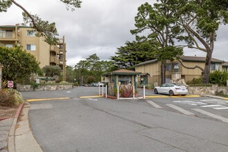Crown Colony in Daly City, CA - Building Photo - Building Photo
