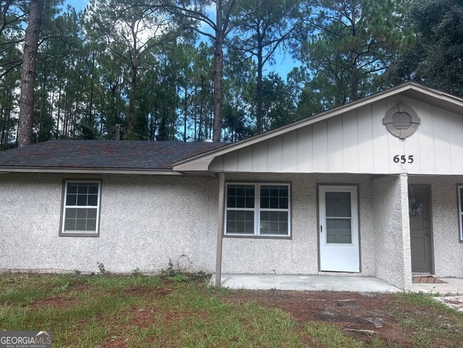 655 Douglas Dr