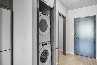 933 W Washington Blvd in Chicago, IL - Building Photo - Building Photo