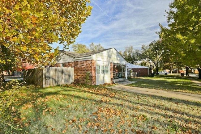 1102 E Donnell Ave in Wichita, KS - Building Photo - Building Photo