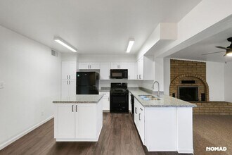 11618 N 24th Dr in Phoenix, AZ - Building Photo - Building Photo