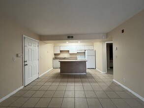 3985 W McNab Rd in Pompano Beach, FL - Building Photo - Building Photo