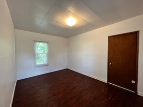 301 N Dennis St in Ellensburg, WA - Building Photo - Building Photo