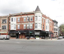 3301 N Clark St in Chicago, IL - Foto de edificio - Building Photo