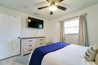 2822 Palomar St in North Port, FL - Building Photo - Building Photo