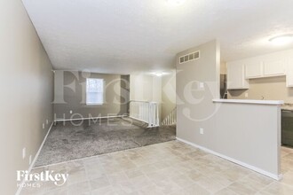 902 Bremerton Dr in Indianapolis, IN - Building Photo - Building Photo