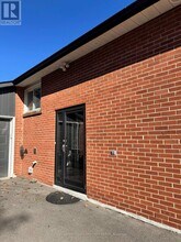 205 Talbot Crescent in Newmarket, ON - Building Photo - Building Photo