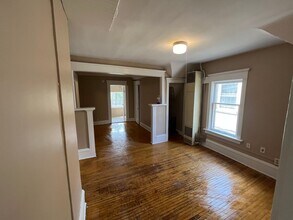 560 Bellows St in St. Paul, MN - Building Photo - Building Photo