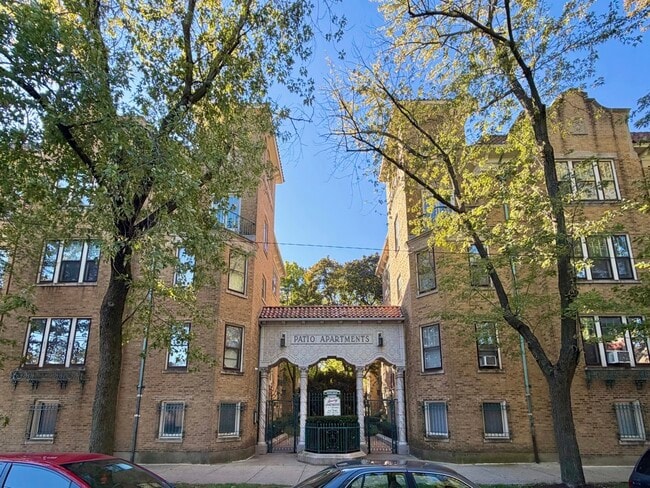 6230 N Broadway St, Unit S