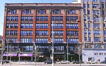 16-26 Cooper Sq in New York, NY - Building Photo - Building Photo