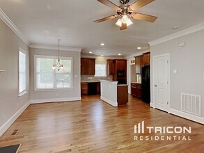 806 Natural Springs Ct in Fuquay Varina, NC - Building Photo - Building Photo
