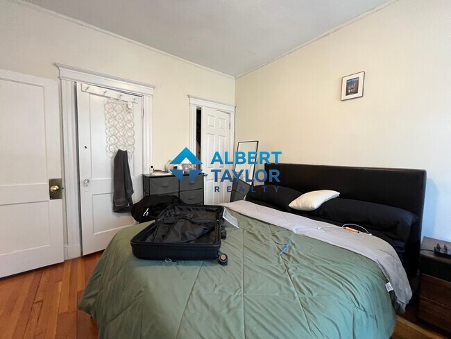 41 Orkney Rd, Unit 2