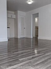 16890 NE 21st Ave in North Miami Beach, FL - Building Photo - Building Photo