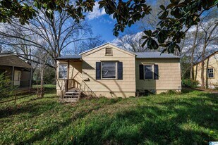 1924 Princeton Ct SW in Birmingham, AL - Building Photo