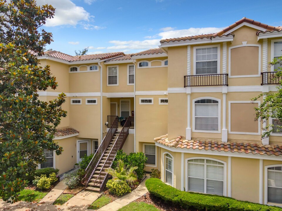 696 Seabrook Ct in Altamonte Springs, FL - Building Photo