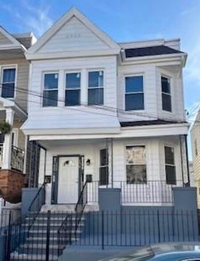 property at 153 Lexington Ave