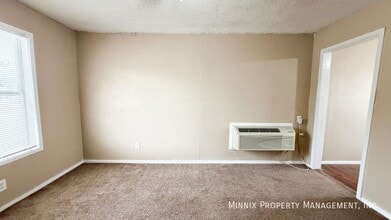 310 E Lynn St in Slaton, TX - Building Photo - Building Photo