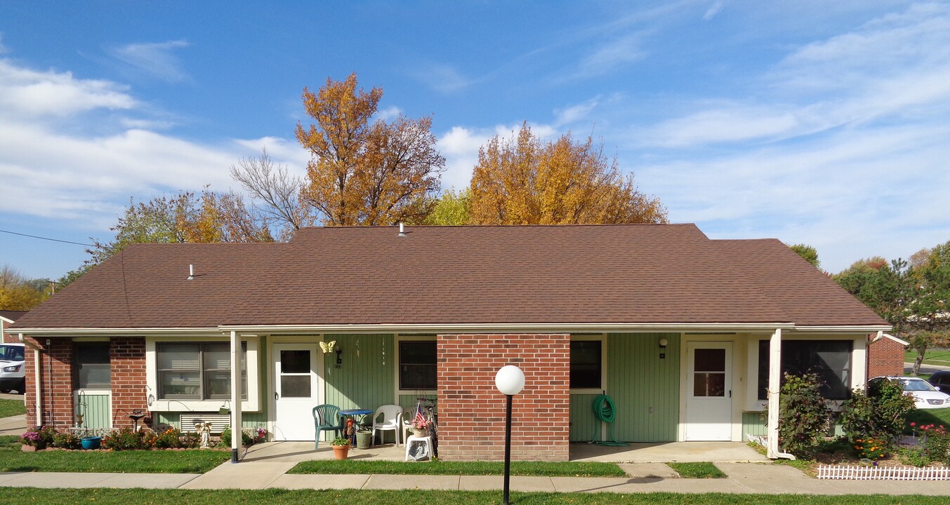 Maplewinds I & II in Hiawatha, KS - Foto de edificio