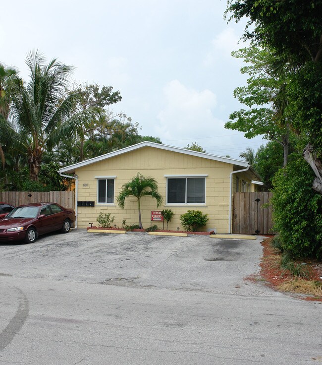 619c SW 14th Ave in Fort Lauderdale, FL - Building Photo - Building Photo