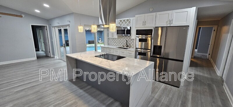 5015 Nassau Cir in Orlando, FL - Building Photo