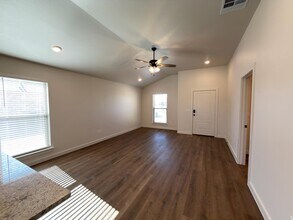 2511 Kenwood Ave in Lubbock, TX - Building Photo - Building Photo