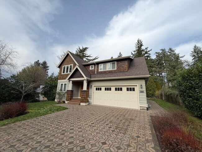 3285 Wembley Park Rd in Lake Oswego, OR - Building Photo - Building Photo