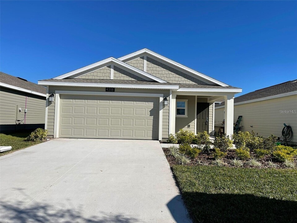 4318 Sunny Creek Pl in Kissimmee, FL - Building Photo