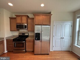 1116 Carinoso Cir in Severn, MD - Building Photo