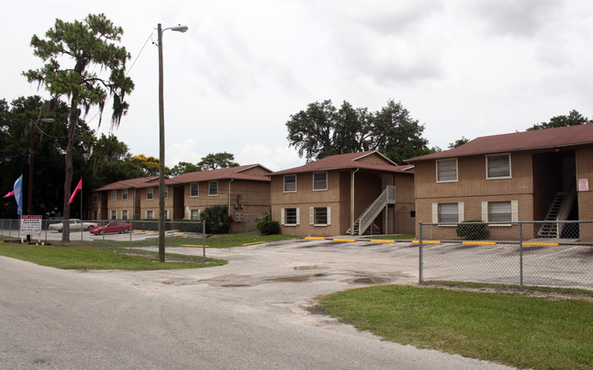 Beechwood Apartments in Tampa, FL - Building Photo - Building Photo