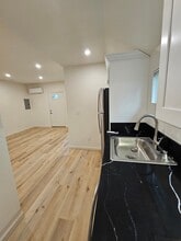 439 Neal St in Grass Valley, CA - Foto de edificio - Building Photo
