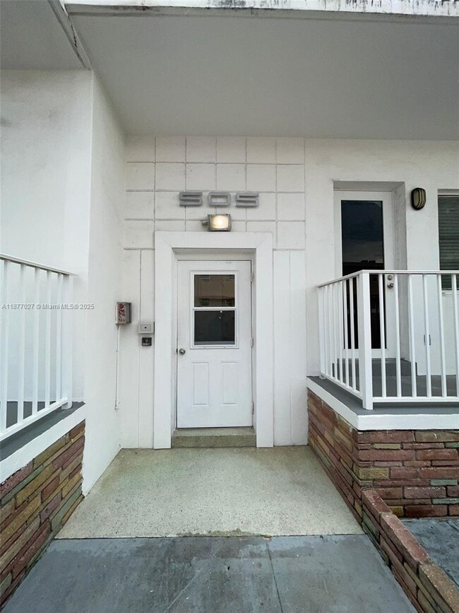 505 74th St in Miami Beach, FL - Building Photo - Building Photo