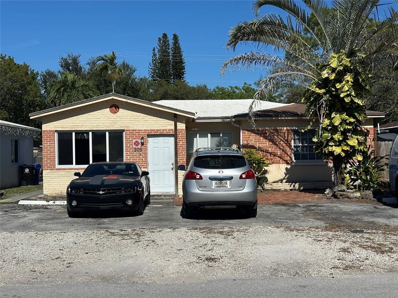 205 SE 22nd St in Fort Lauderdale, FL - Building Photo