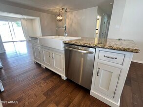 7615 E Pinchot Ave in Scottsdale, AZ - Building Photo - Building Photo