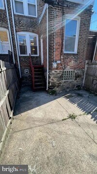 2094 Carver St photo'