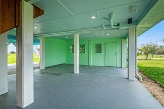 2018 Todville Rd in Seabrook, TX - Building Photo - Building Photo